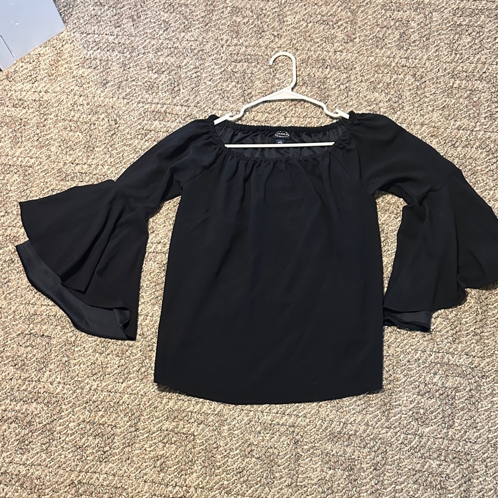 Black Off-Shoulder Bell Sleeve Blouse